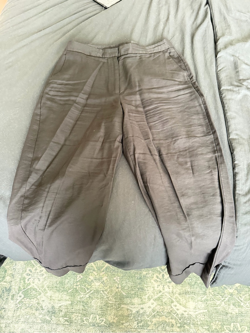 Black and White Women’s Zara Linen Pants